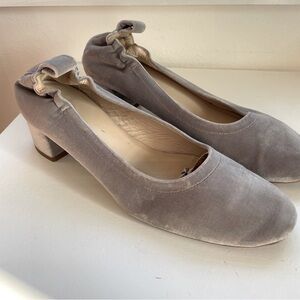 Everlane Day Heel Gray Velvet Ballet-Inspired Round Toe Block Heel Comfort 7.5
